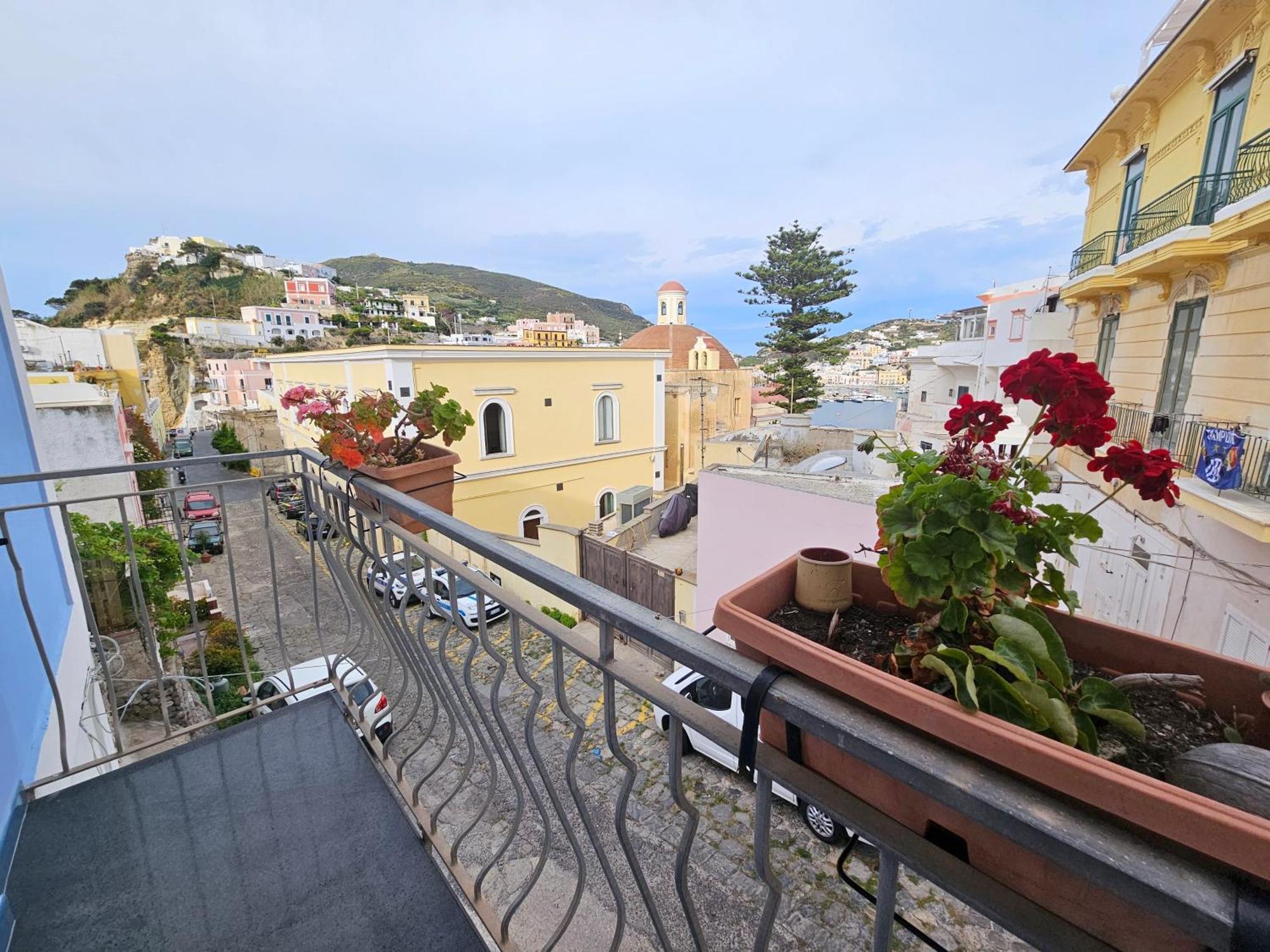 Maridea - Marlin Apartment Ponza Exterior foto